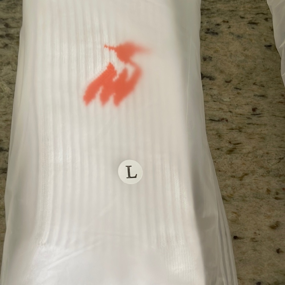Crew socks suze L. White and orang  saina.s brand